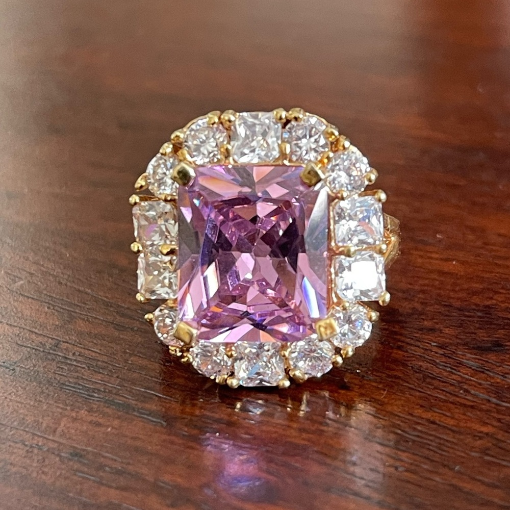 Imitation pink sapphire and diamanté gold tone cocktail ring - Picture 2 of 12